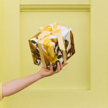 Load image into Gallery viewer, New Zealand In Bloom - Wrapping Paper Book