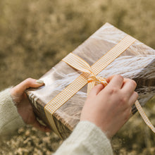 Load image into Gallery viewer, New Zealand In Bloom - Wrapping Paper Book